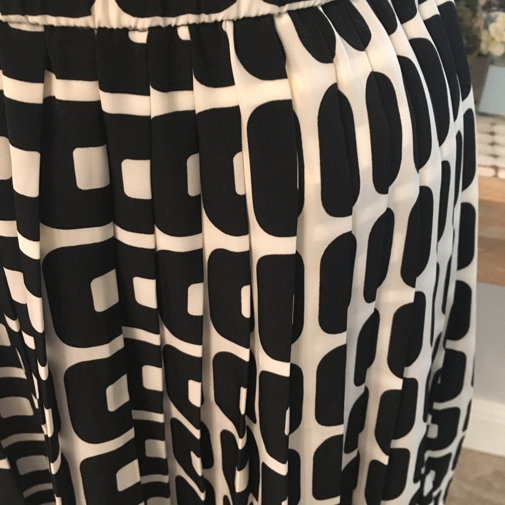 Banana republic skirt - Picture 2 of 3